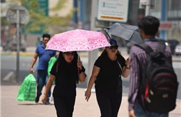 UAE chạm ngưỡng nhiệt 51 độ C sau mùa xuân oi bức nhất lịch sử