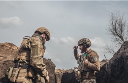 Nga tăng cường hỏa lực, Ukraine căng mình giữ vành đai pháo đài Donetsk