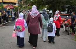 Malaysia đóng cửa hàng loạt trường học vì gần 6.000 học sinh mắc cúm
