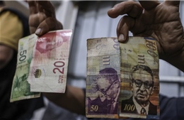 Người Palestine gặp khó khăn vì khan hiếm tiền mặt sau lệnh ngừng bắn ở Gaza