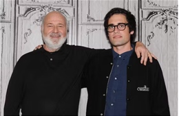 Vợ chồng đạo diễn huyền thoại Hollywood bị sát hại, con trai bị bắt giữ