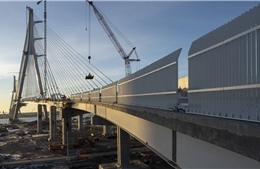 Tổng thống Trump cảnh báo ngăn chặn khánh thành cầu nối Canada và Mỹ