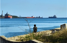 NYT: Mỹ cho tàu chở dầu của Nga tiếp cận Cuba