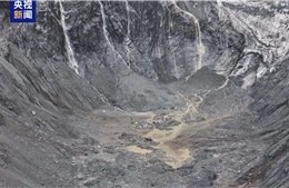 Trung Quốc cảnh báo nguy cơ sụp đổ sông băng gần khu vực ngập lụt ở Nepal