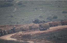 Cận cảnh thiết giáp Thổ Nhĩ Kỳ dồn dập tiến sát biên giới Syria
