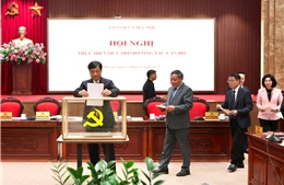 Giới thiệu nhân sự giữ các chức danh chủ chốt của TP Hà Nội