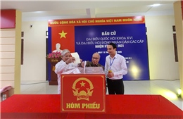 Gần 5.000 cử tri xã đảo Minh Châu (Hà Nội) rộn ràng đi bỏ phiếu bầu cử