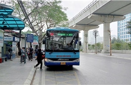 Hà Nội chưa có chủ trương miễn phí xe buýt cho toàn dân