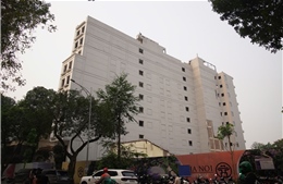 Hà Nội tháo dỡ khách sạn 9 tầng sát hồ Hoàn Kiếm