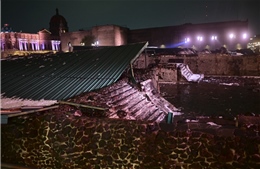 Mái ngôi đền thiêng ở Mexico bị sập một phần do mưa bão