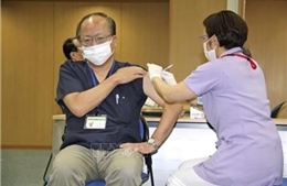 Nhật Bản chuẩn bị tiêm vaccine COVID-19 cho người cao tuổi