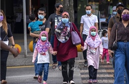 Malaysia siết chặt điều kiện cách ly đối với người nhập cảnh
