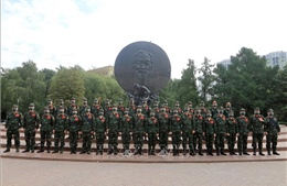 Đoàn Việt Nam dự Army Games dâng hoa tại tượng đài Bác Hồ ở Moskva