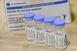 EU xác định có thể có tác dụng phụ hiếm gặp khi tiêm vaccine của Johnson & Johnson