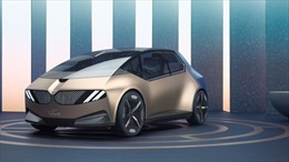 BMW giới thiệu mẫu ô tô sử dụng vật liệu tái chế