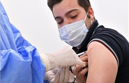 Italy ấn định thời gian mở rộng đối tượng được tiêm liều vaccine tăng cường