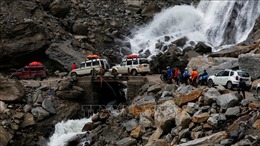 Số người thiệt mạng vì lũ lụt, lở đất ở Ấn Độ và Nepal tăng gấp đôi