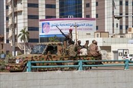 Hội đồng cầm quyền Sudan tuyên bố tình trạng khẩn cấp, giải tán chính phủ chuyển tiếp
