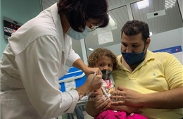 Chiến lược tiêm chủng cho trẻ em giúp Cuba ứng phó tốt hơn với đại dịch COVID-19