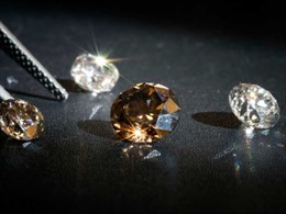 Bỉ vẫn nhập khẩu hàng trăm triệu viên kim cương của Nga