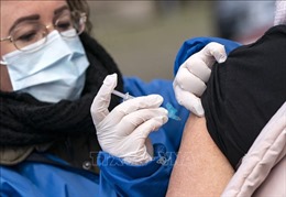 Thụy Điển mở rộng đối tượng tiêm mũi vaccine ngừa COVID-19 thứ 4