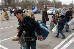 Nga và Ukraine đạt thỏa thuận sơ bộ về sơ tán phụ nữ, trẻ em và người cao tuổi khỏi Mariupol