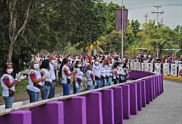 Venezuela lập kỷ lục Guinness về chuỗi chocolate dài nhất thế giới