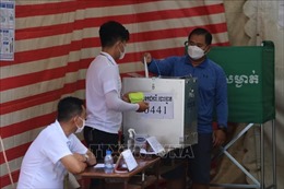 Thủ tướng Campuchia đánh giá tích cực cuộc bầu cử Hội đồng xã/phường