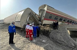 Số nạn nhân vụ tai nạn tàu hỏa tại Iran tăng thêm hàng chục người