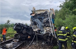 Tai nạn tàu hỏa gây gián đoạn tuyến đường sắt giữa thủ đô của Séc, Ba Lan