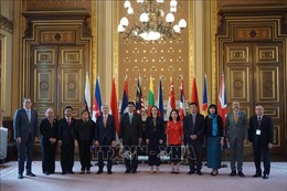 Cuộc họp Quan chức cao cấp ASEAN - Anh lần thứ nhất
