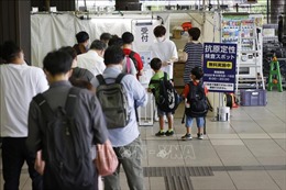 Nhật Bản ghi nhận số ca mắc mới COVID-19 nhiều nhất thế giới tuần thứ 3 liên tiếp