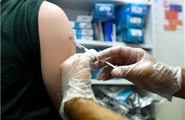 EU khuyến nghị thay đổi kỹ thuật tiêm vaccine đậu mùa khỉ để tăng nguồn cung