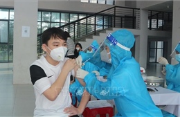 Hà Nam đôn đốc đẩy mạnh tiêm vaccine phòng COVID-19
