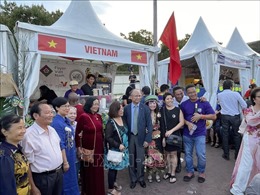 Việt Nam tham dự Làng ẩm thực quốc tế dưới chân tháp Eiffel