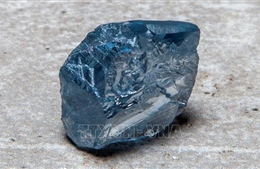Phát hiện về kim cương siêu cứng có nguồn gốc bên ngoài Trái Đất
