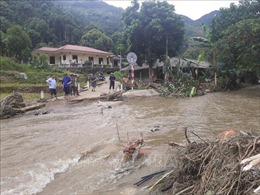 Hơn 100 ngôi nhà và nhiều công trình ở Yên Bái bị thiệt hại do mưa lớn