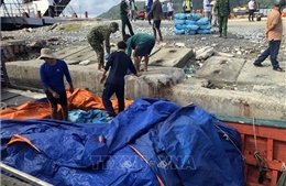Kiên Giang: Tạm giữ tàu chở đường cát nghi nhập lậu