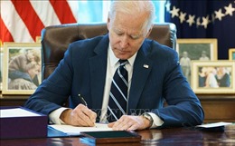Tổng thống J​.Biden đảo ngược chính sách hưu trí của người tiền nhiệm
