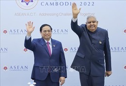 Thủ tướng Phạm Minh Chính gặp Phó Tổng thống Ấn Độ Jagdeep Dhankhar