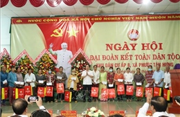 Phó Thủ tướng Lê Văn Thành dự Ngày hội Đại đoàn kết toàn dân tộc tại Long An