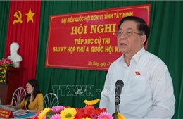 Trưởng Ban Tuyên giáo Trung ương Nguyễn Trọng Nghĩa tiếp xúc cử tri tại Tây Ninh