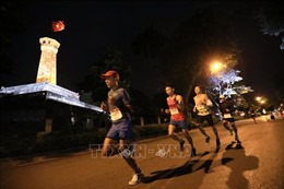 Lần đầu tiên tổ chức giải chạy đêm Hà Nội thu hút 10.000 vận động viên tham dự