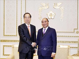 Chủ tịch nước Nguyễn Xuân Phúc hội kiến Thủ tướng Hàn Quốc Han Duck-soo