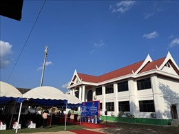 Tỉnh Phú Thọ bàn giao Trung tâm phòng, chống và điều trị sốt rét cho tỉnh Luang Namtha (Lào)