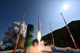 Hàn Quốc tiếp tục phóng thử tên lửa đẩy tự chế tạo