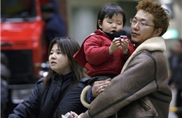 Vì sao chế độ thai sản cho nam giới vẫn không thể cứu vãn khủng hoảng dân số Nhật Bản?