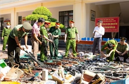 Hà Tĩnh: Tiêu hủy số lượng lớn vũ khí và vật liệu nổ