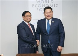Thủ tướng Phạm Minh Chính gặp Thủ tướng Mông Cổ