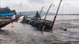 Số nạn nhân thiệt mạng trong vụ lật tàu chở khách tại Philippines tăng lên 26 người